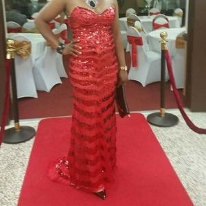 Beautiful perfect fit Jovani red party dress